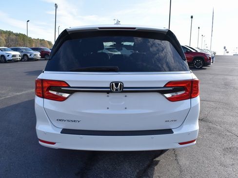 Used 2024 Honda Odyssey Elite image 5