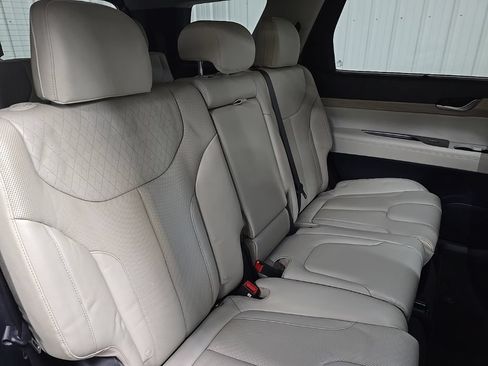 Used 2022 Hyundai Palisade SEL w/ 8P Bench Seat Package AWD/4WD image 17
