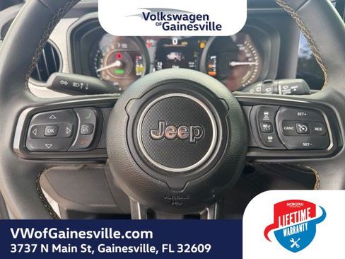 Used 2024 Jeep Wrangler Unlimited w/ Convenience Group AWD/4WD image 21