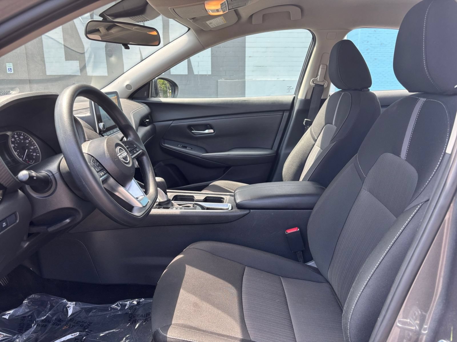 Used 2025 Nissan Sentra SV FWD image 22