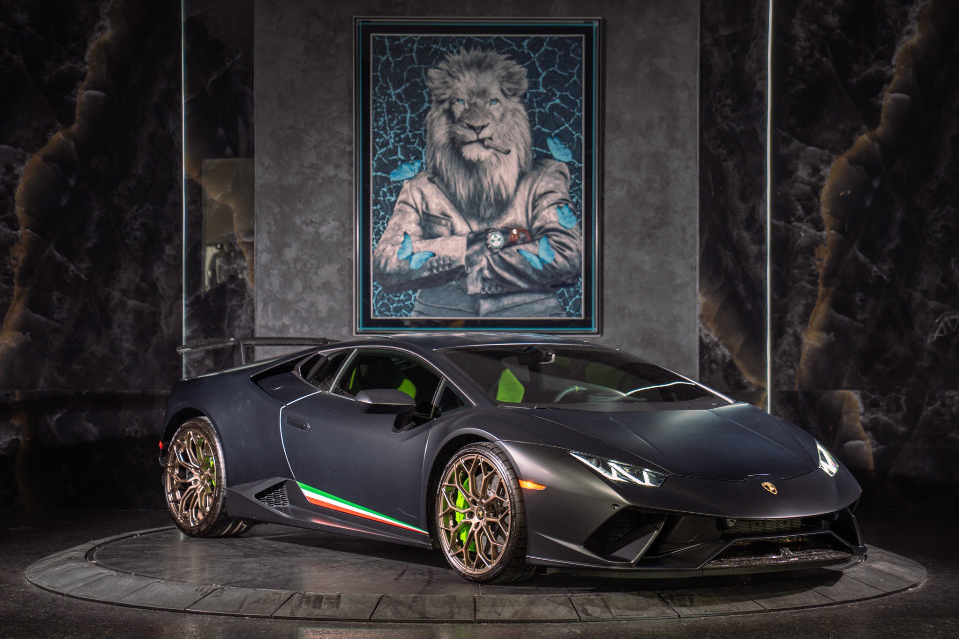 Used 2018 Lamborghini Huracan Performante AWD/4WD image 8