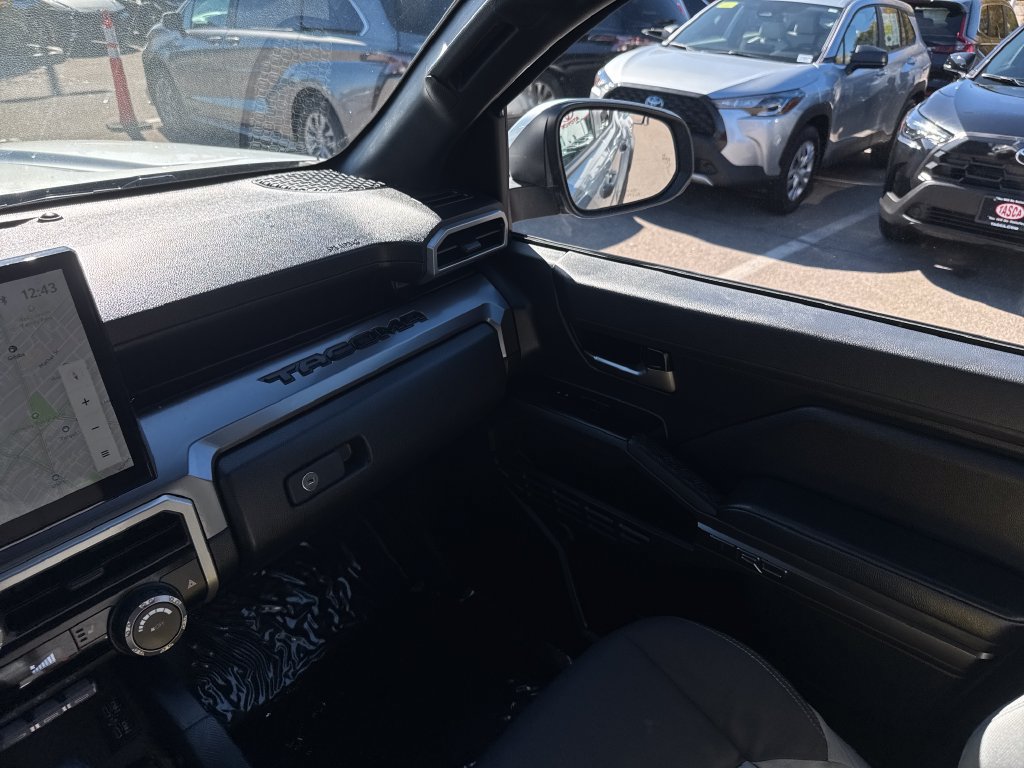 Used 2026 Toyota Tacoma TRD Off-Road AWD/4WD image 29