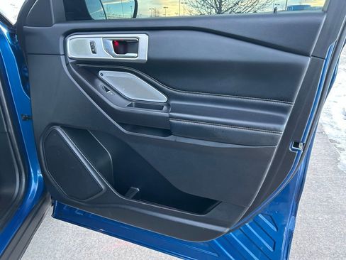 Used 2020 Ford Explorer ST w/ ST Street Pack image 33