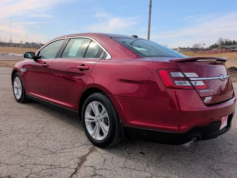 Used 2019 Ford Taurus SEL w/ Equipment Group 201A image 8