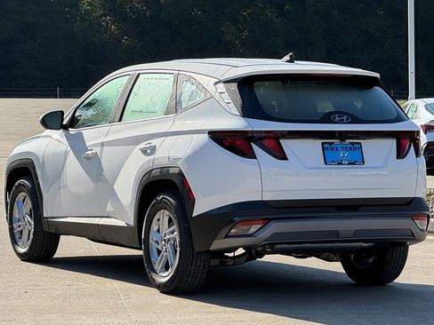New 2026 Hyundai Tucson SE image 11