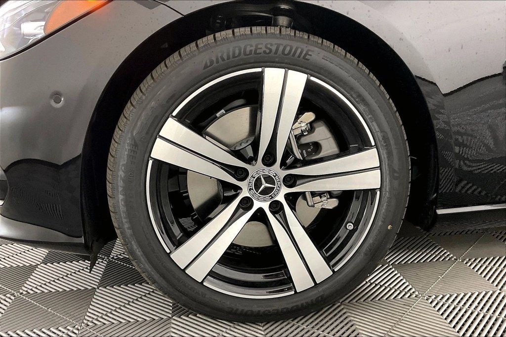 New 2026 Mercedes-Benz C 300 4MATIC Sedan image 11