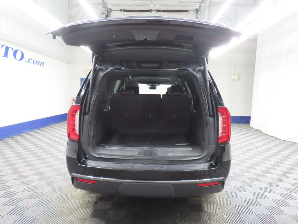 Used 2024 GMC Yukon XL Denali Ultimate AWD/4WD image 37