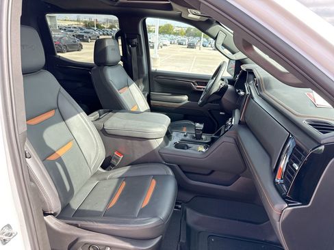 Used 2024 GMC Sierra 1500 AT4 w/ Technology Package image 25