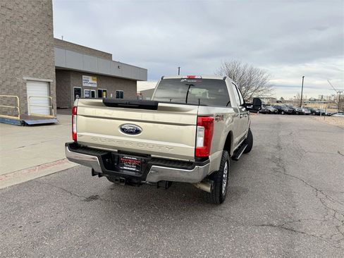 Used 2017 Ford F250 XLT image 6