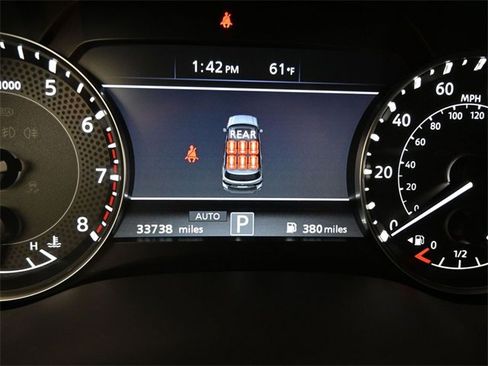 Used 2024 Nissan Armada SL image 15