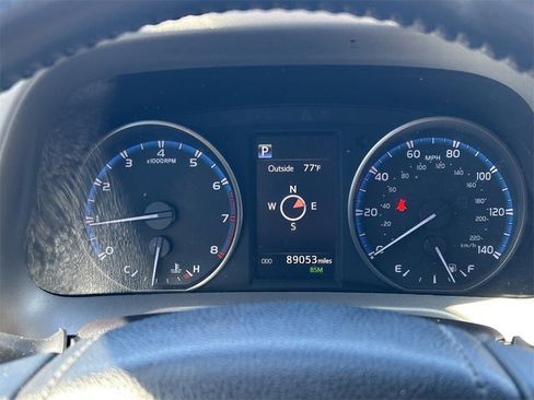 Used 2018 Toyota RAV4 XLE image 33