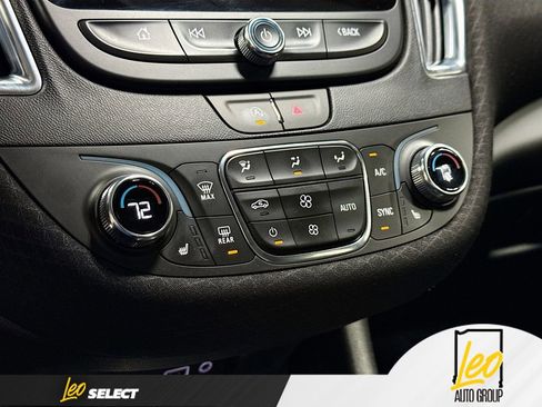 Used 2021 Chevrolet Malibu LT image 15