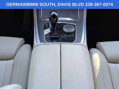Used 2022 BMW X5 xDrive40i w/ Premium Package AWD/4WD image 21