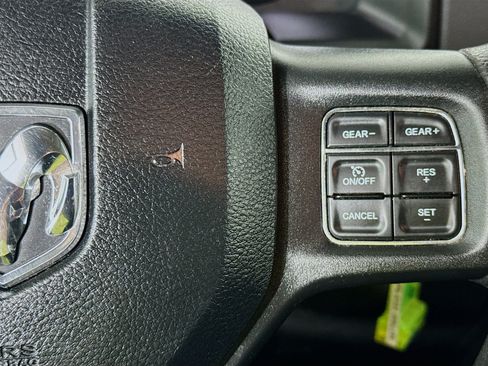 Used 2019 RAM 1500 Express AWD/4WD image 13