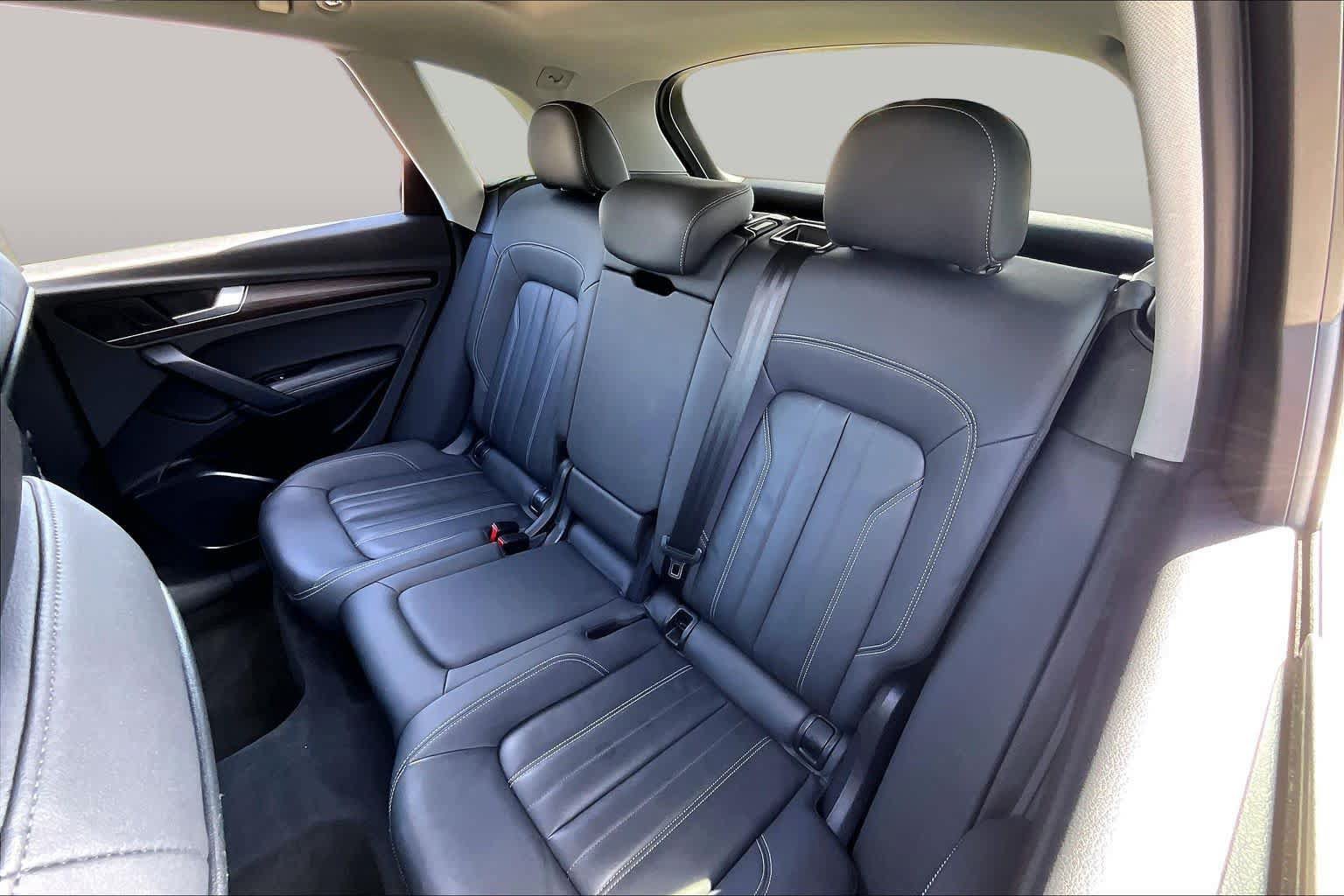 Used 2021 Audi Q5 2.0T Premium Plus w/ Premium Plus Package AWD/4WD image 18