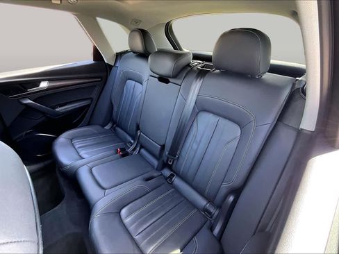 Used 2021 Audi Q5 2.0T Premium Plus w/ Premium Plus Package AWD/4WD image 18