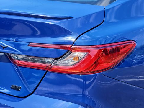 Used 2025 Toyota Camry SE w/ Convenience Package FWD image 36