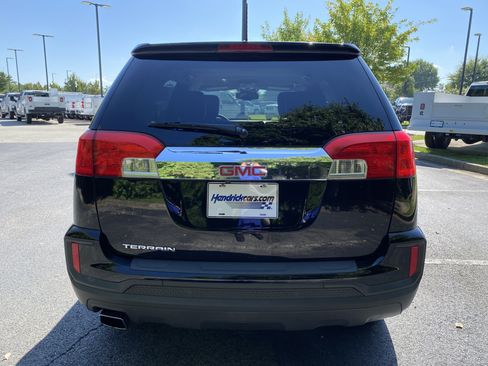 Used 2017 GMC Terrain SLE FWD image 8