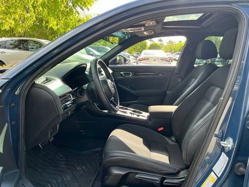 Used 2025 Honda Civic Sport image 7