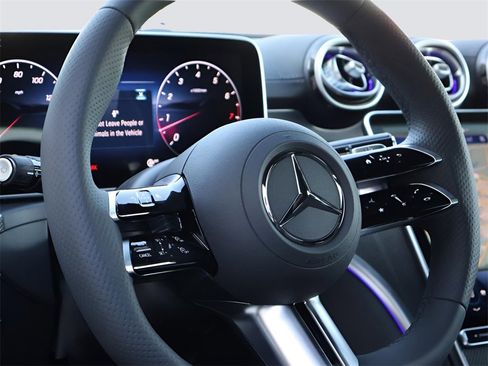 Certified 2025 Mercedes-Benz CLE 300 4MATIC Coupe image 19