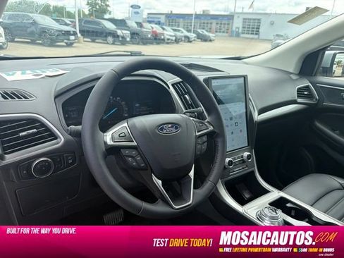 Used 2024 Ford Edge SEL w/ Convenience Package AWD/4WD image 8