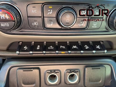 Used 2016 GMC Sierra 1500 Denali w/ Denali Ultimate Package image 45