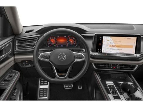 Used 2025 Volkswagen Atlas Peak Edition SE AWD/4WD image 6