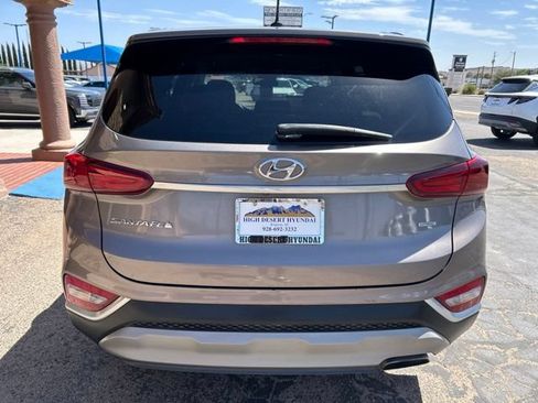 Used 2019 Hyundai Santa Fe SE AWD/4WD image 3