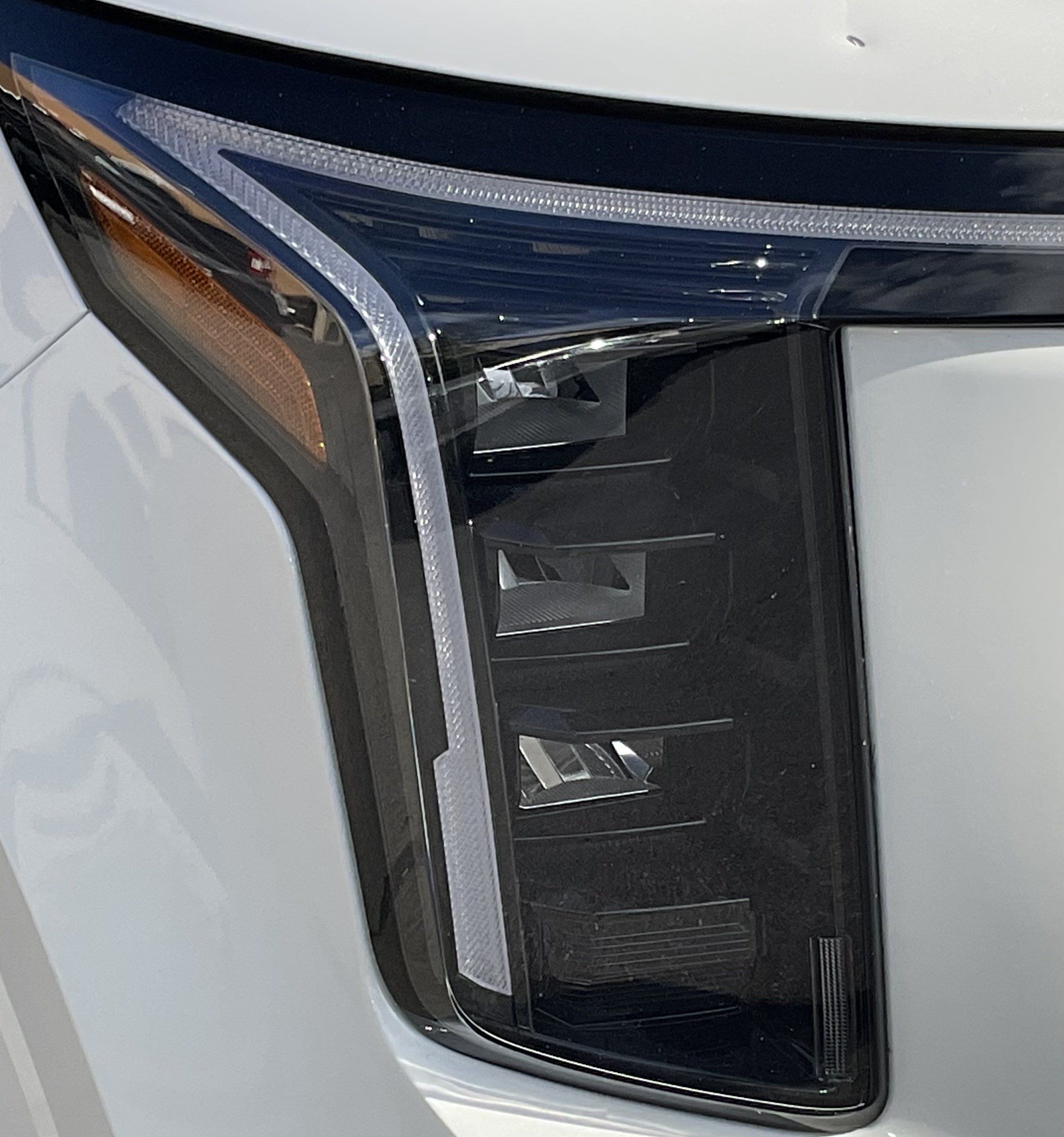 Used 2026 Kia Carnival LXS FWD image 9