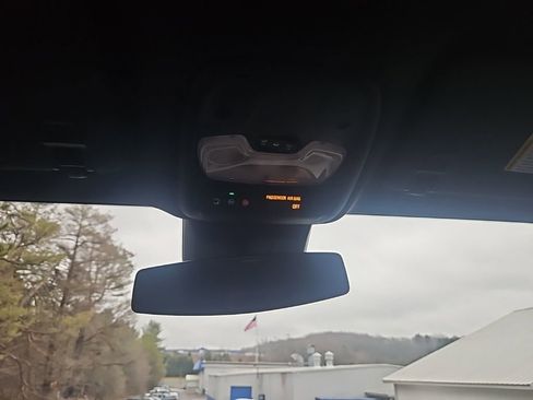 Used 2024 Chevrolet Colorado Trail Boss w/ Advanced Trailering Package image 16