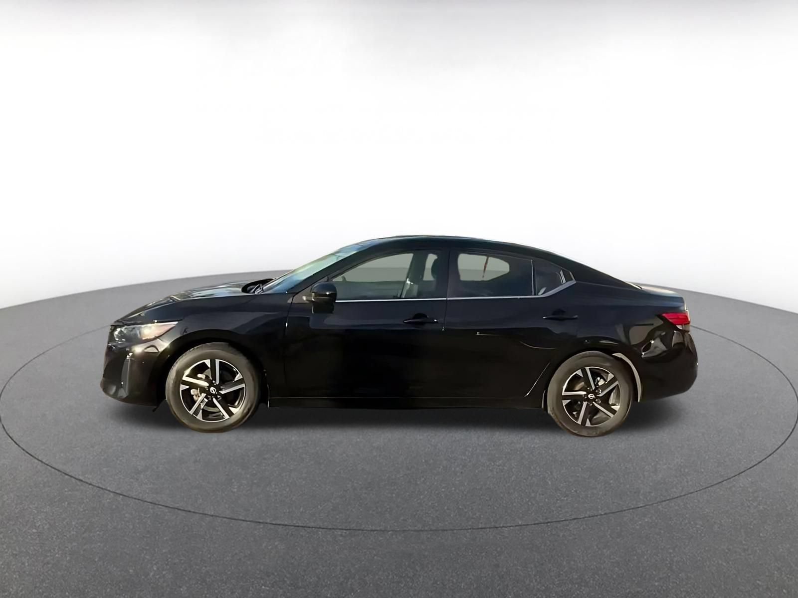 Used 2025 Nissan Sentra SV FWD image 6