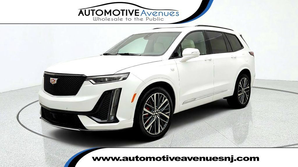 Used 2024 Cadillac XT6 Sport w/ Technology Package AWD/4WD image 1