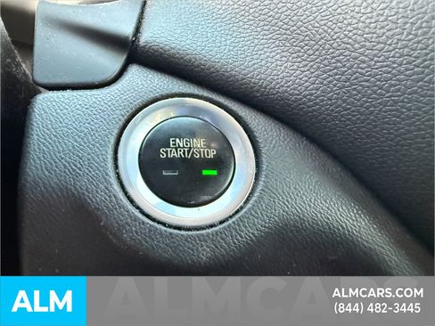 Used 2018 Chevrolet Equinox LT image 22