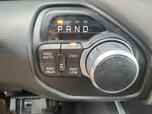 Used 2023 RAM 1500 Big Horn AWD/4WD image 28