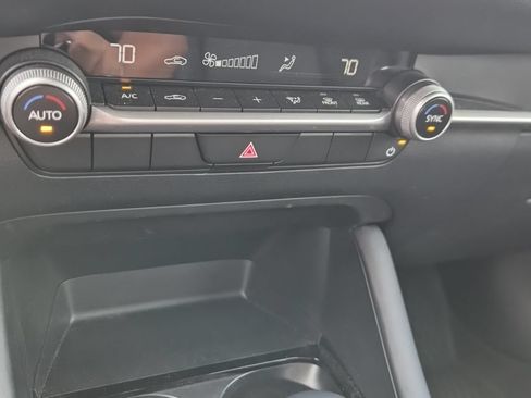 Used 2025 MAZDA MAZDA3 s FWD image 20