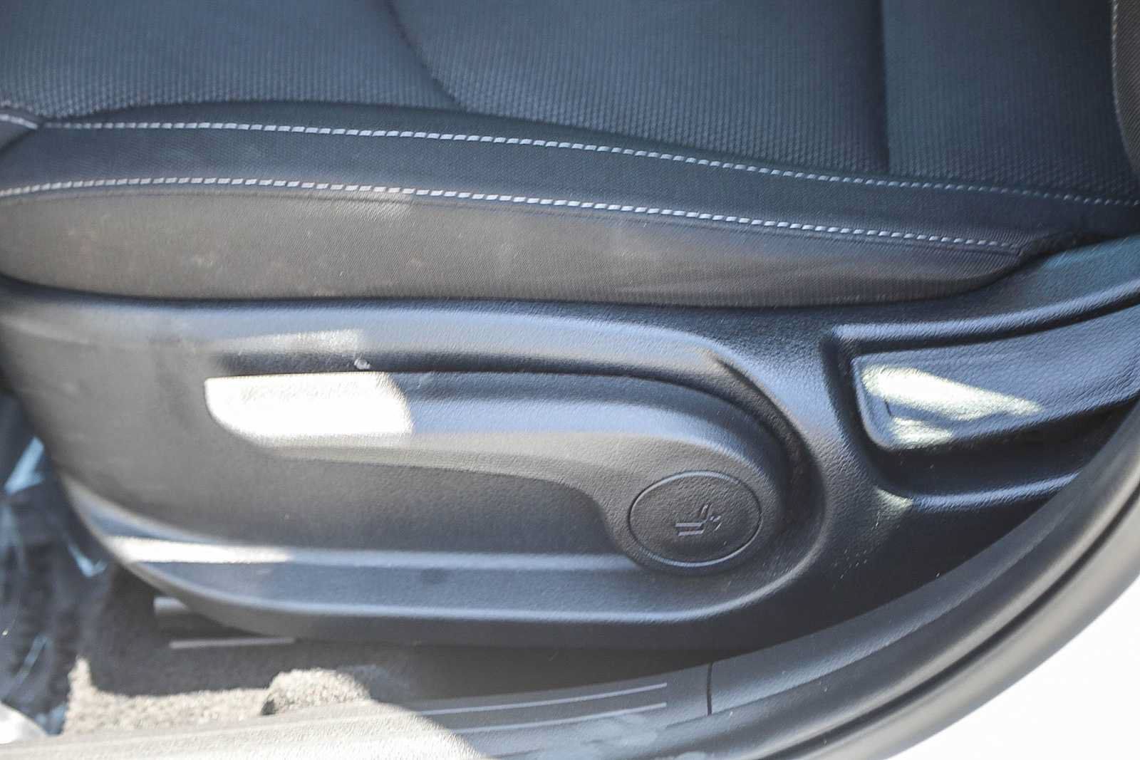 Used 2023 Kia Forte LXS w/ LXS Technology Package FWD image 19