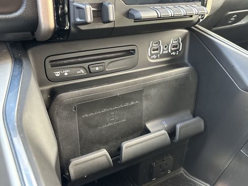 Used 2019 RAM 2500 Laramie AWD/4WD image 23