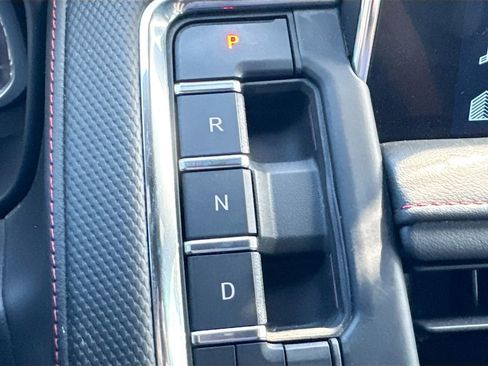 Used 2022 Chevrolet Suburban RST w/ Luxury Package image 14