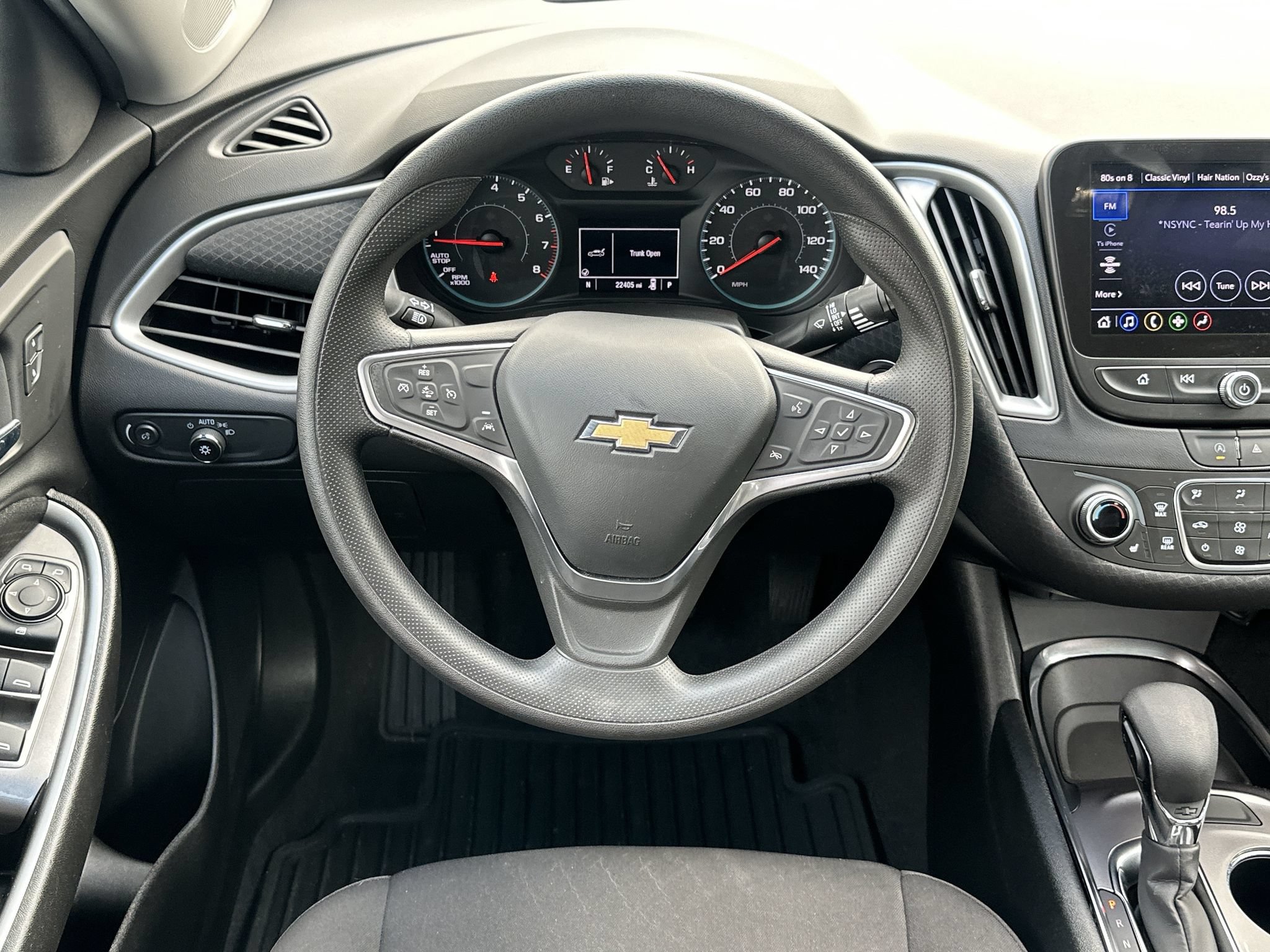 Used 2023 Chevrolet Malibu LT FWD image 23