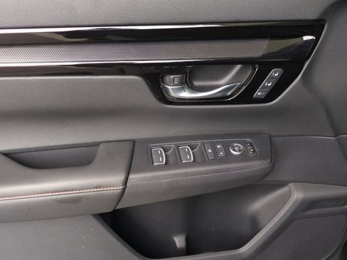 Used 2025 Honda CR-V Sport Touring image 10