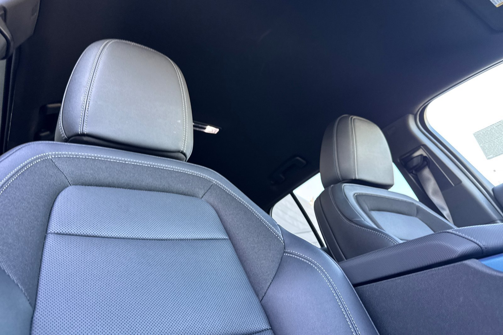 Certified 2024 Chevrolet Equinox EV LT FWD image 18