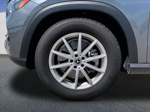 Used 2025 Mercedes-Benz GLE 350 4MATIC image 11