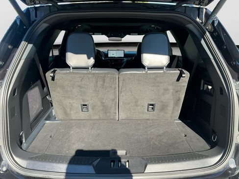 Used 2025 Ford Explorer ST AWD/4WD image 17