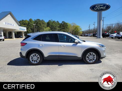 Certified 2020 Ford Escape SE image 7