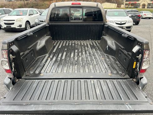 Used 2014 Toyota Tacoma 4x4 Access Cab w/ SR5 Package image 22