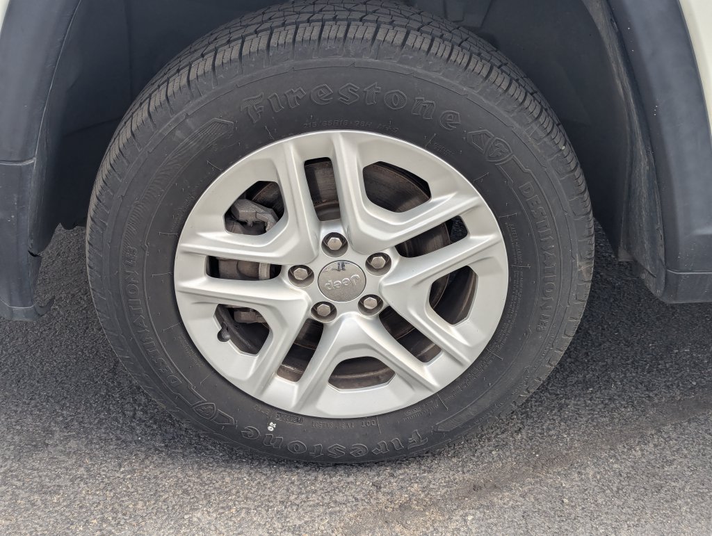 Used 2018 Jeep Compass Sport AWD/4WD image 12