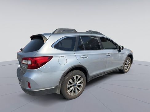 Used 2015 Subaru Outback 2.5i Limited image 4