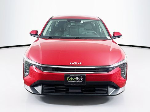 Used 2025 Kia K4 FWD image 2