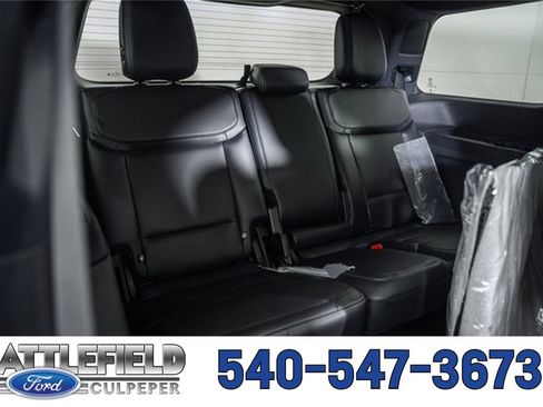 New 2025 Ford Expedition Platinum w/ Stealth Performance Package image 43