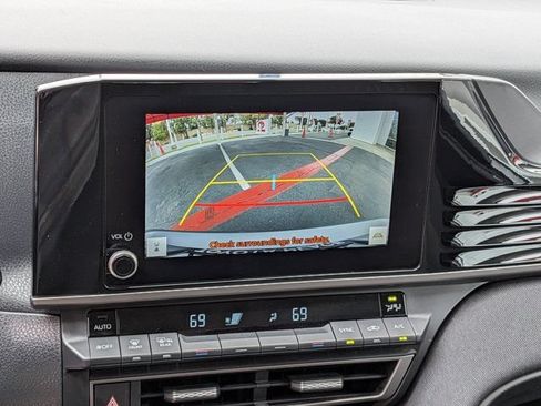 Used 2025 Toyota Camry LE FWD image 21